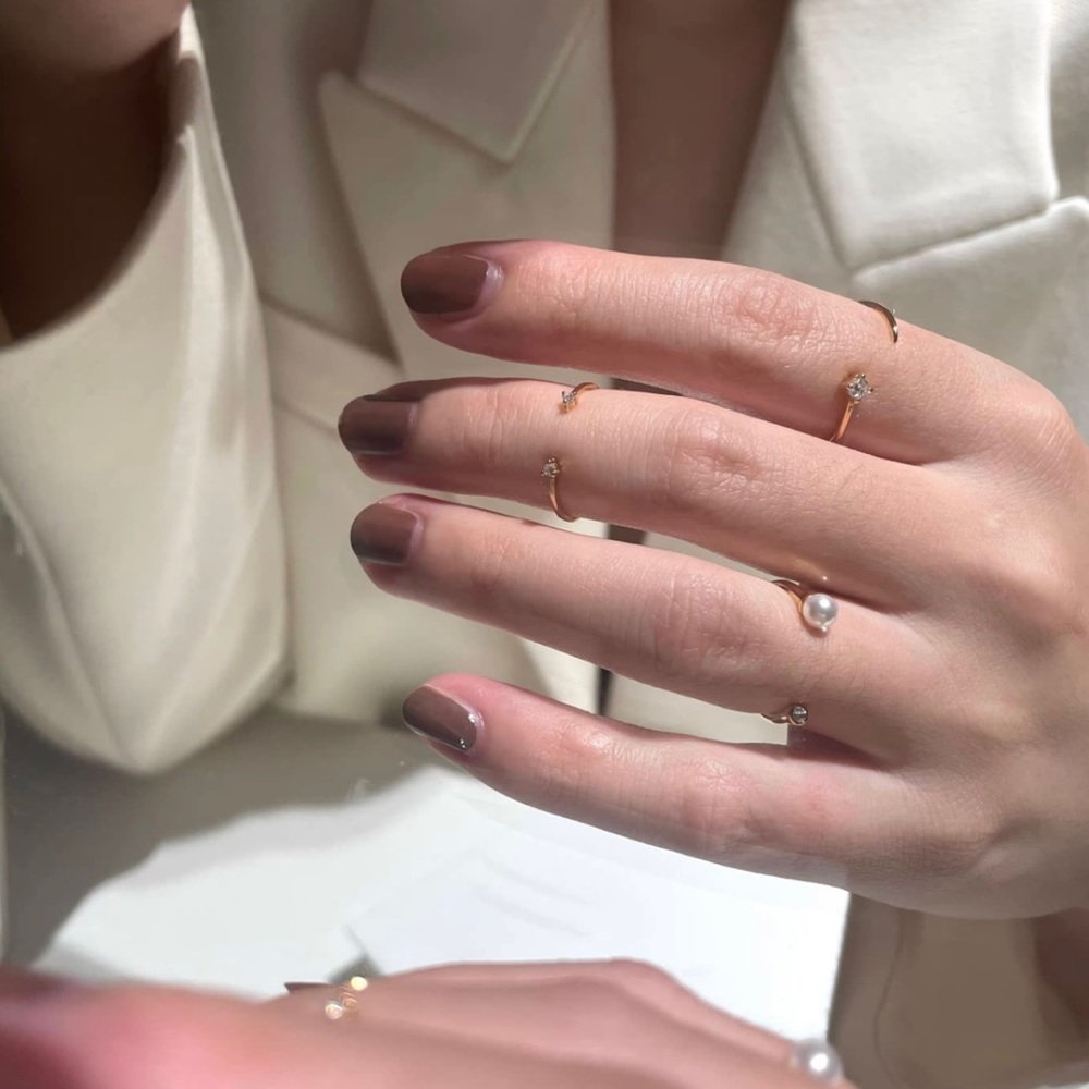 Brand new Mejuri inspired fashion ring One size fits all.